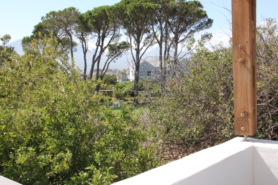 4 Bedroom Property for Sale in Somerset Country Estate Western Cape